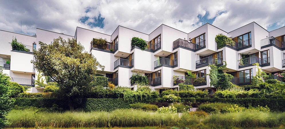 Aluguel de Imóveis: Por que a assessoria jurídica é o seu maior seguro patrimonial?